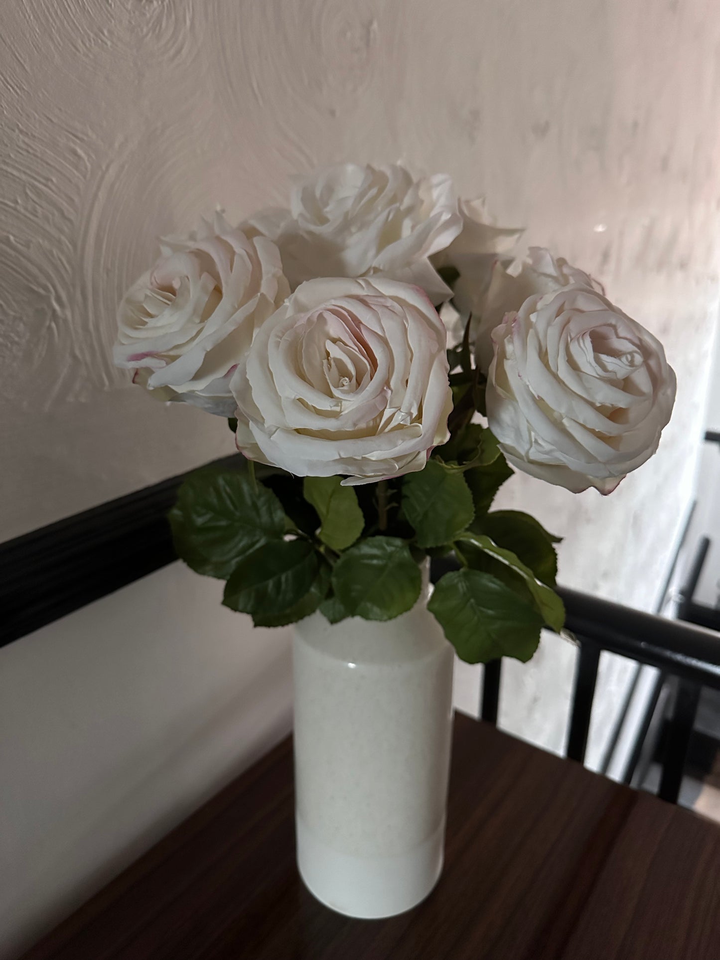 White large feel real rose